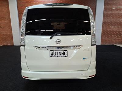 2013 Nissan SERENA - Thumbnail