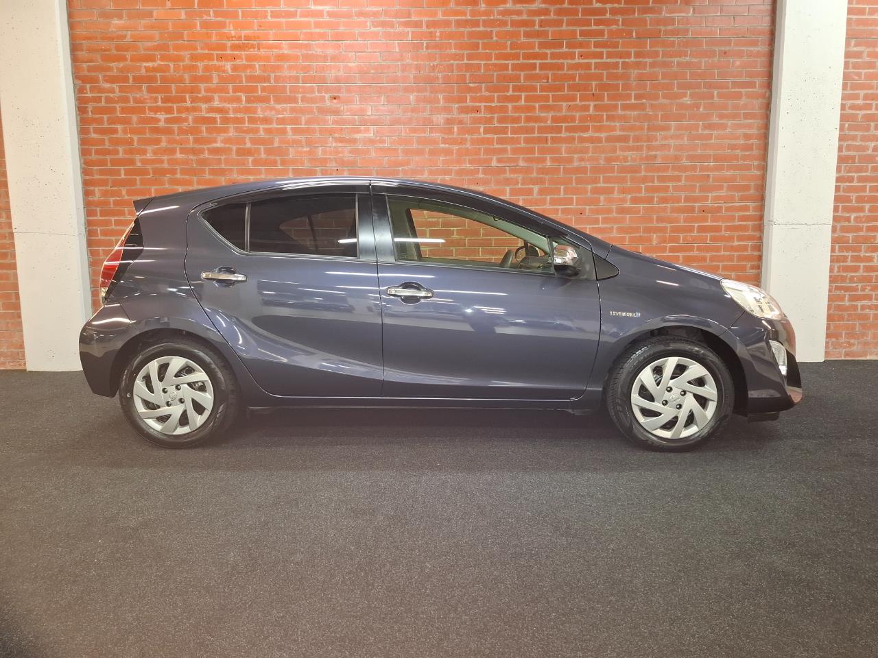 2015 Toyota Aqua